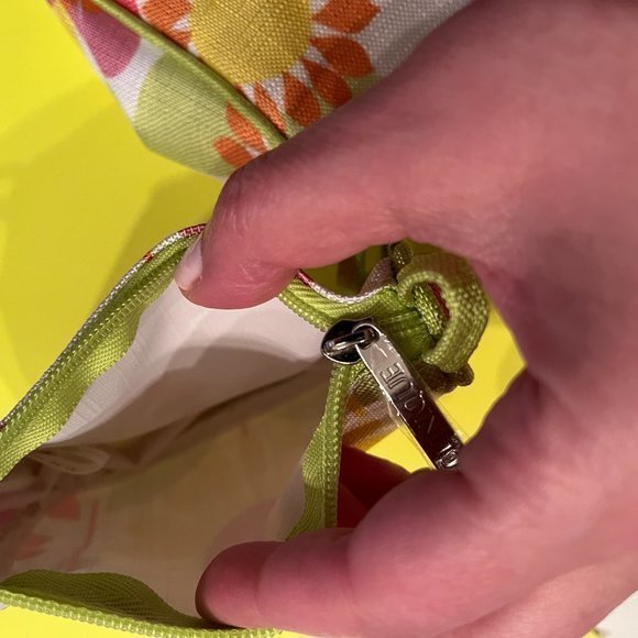 Clinique Cosmetic Bags - set of 2‎ - new (Home dec-x) - Picture 5 of 5